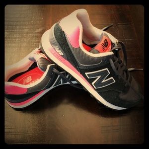 Running shoes barely worn